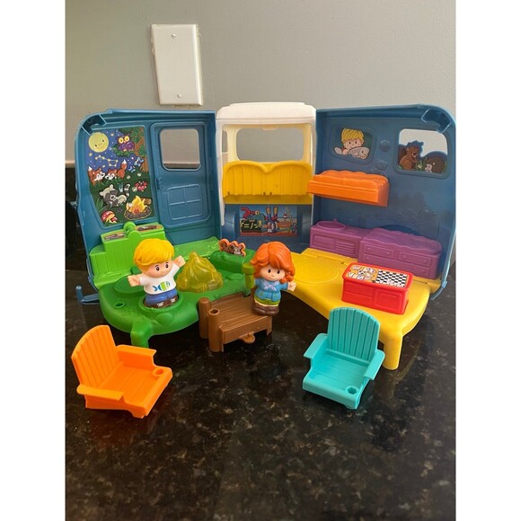 Fisher Price Little People SONGS & LIGHTS Camper RV Motor Home - Picture 1 of 7